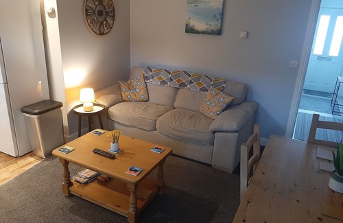 Bodmin Apartment | Cozy Bodmin 1 Bed Apt With Free Parking