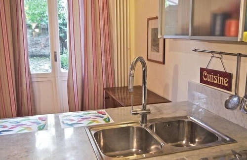 Historic Center Apartment | COZY BOLOGNA CENTRE APARTMENT WITH PRIVATE GARDEN