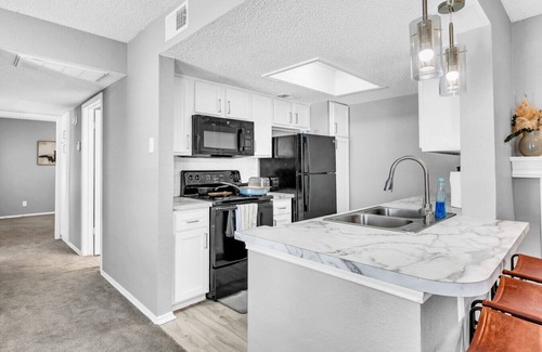 South Arlington Apartment | Cozy Brand New Studio · 1 Bath + Gym 604