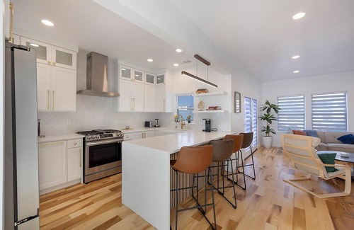 Knox - Henderson House | Cozy Bungalow in the Heart of Dallas