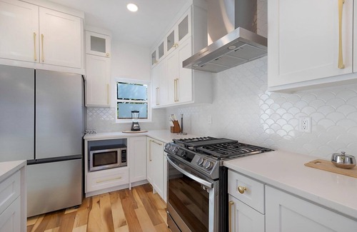 Knox - Henderson House | Cozy Bungalow in the Heart of Dallas
