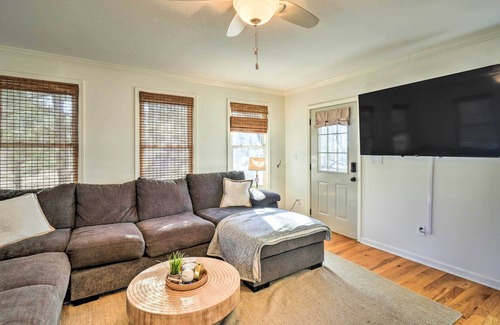Byrdstown Cottage | Cozy Byrdstown Cottage - Seasonal Lake Views!
