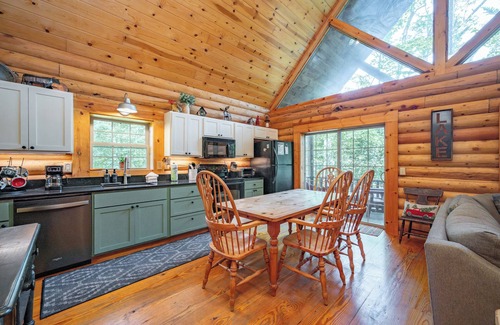 Thayerville Cabin | Cozy Cabin in Pines w/Soothing Hot Tub