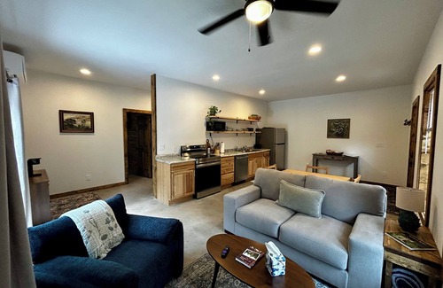 St Germain Cabin | Cozy Cabin in the Northwoods-Everygreen Escape