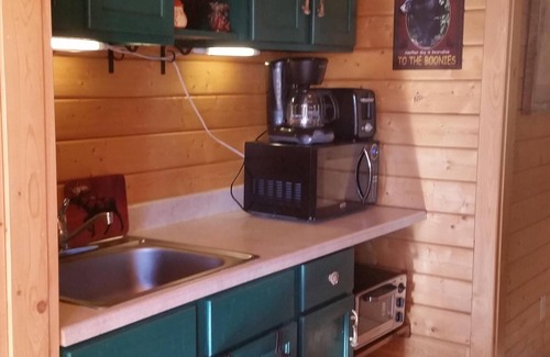Kila Cabin | Cozy Cabin in the Woods of NW Montana, Peaceful & Relaxing! November SPECIALS!