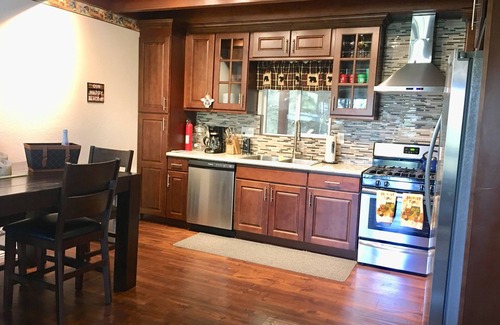 Crestline Cabin | COZY CABIN NESR LAKE GREGORY