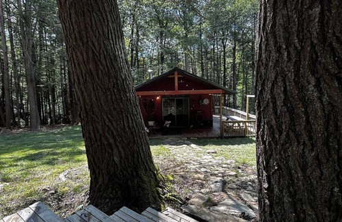 Mount Nebo Cabin | Cozy Cabin nestled in the woods between Summersville and Fayetteville WV