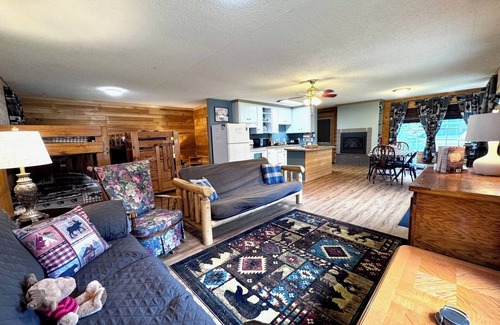 Deer River Cabin | Cozy Cabin on Little Moose Lake & Snowmobile Trail