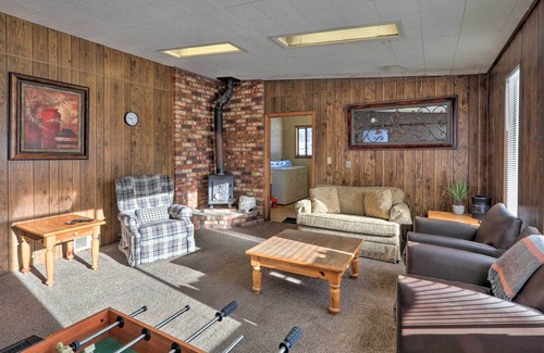 Flagstaff Cabin | Cozy Cabin Retreat w/ On-Site Trail Access!