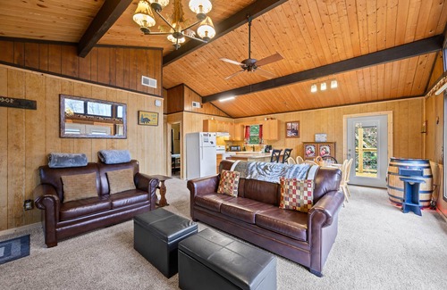 Chalet Village Cabin | Cozy Cabin, Sits on Amazing Creek, Fire Pit, Close to Downtown Gatlinburg & Ober