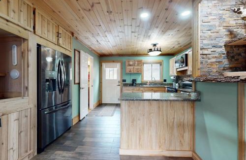 Sugar Mountain Ski Chalet | Cozy Cabin