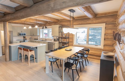 Wilson Cabin | Cozy Cabin with Privacy and a View.in Wilson
