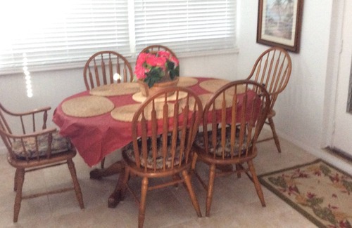 Rock Ridge House | Cozy Canal Cottage, so close to the town and the beach, WOW!