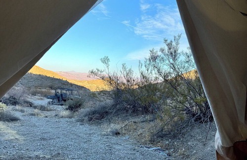 Nelson Apartment | Cozy Canyon Safari Tent w/Sunset & Sunrise Views + Private Bathroom