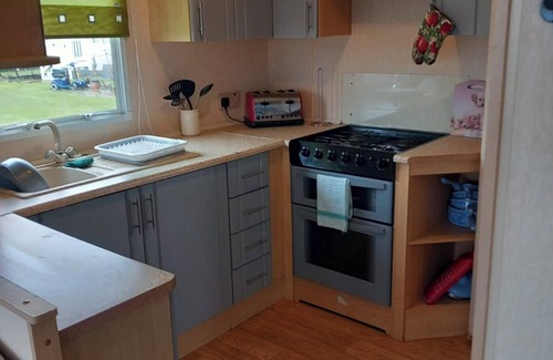 Mablethorpe and Sutton Ski Chalet | Cozy caravan in Mablethorpe