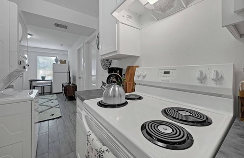 Northside Apartment | Cozy Casita Near Daiken Park
