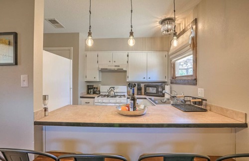 Huning Highland Historic District House | Cozy Casita · Walk to Old Town & Downtown ABQ!