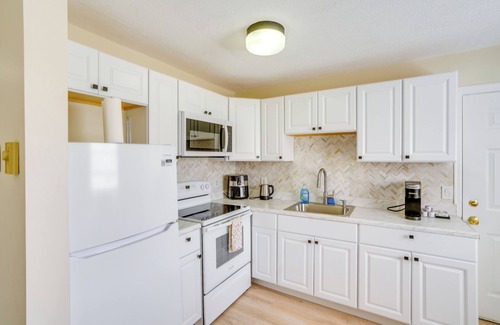Windham Condo | Cozy Catskill Condo - 2 Mi to Windham Mountain Ski
