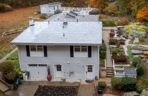 Waterford House | Cozy, charming ranch on 2.5 acres. Great for nature enthusiasts
