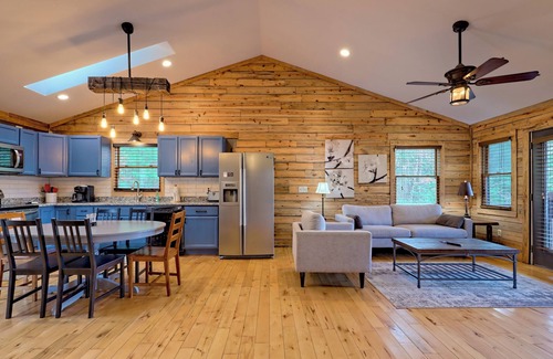 Epworth Cabin | Cozy Chic Cabin Retreat on 7 acres with hot tub. Pet-friendly.