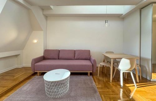 Dorcol Apartment | Cozy City Center Apartment