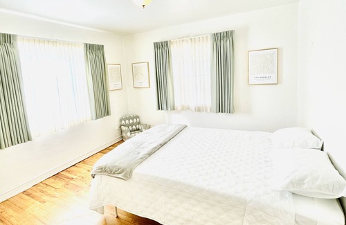 El Paso House | Cozy classic home on historic EP neighborhood. Close to Ft. Bliss. Pet-Friendly!
