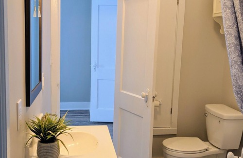 Clayton House | Cozy Clayton Cottage
