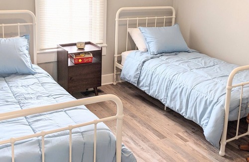 Clayton House | Cozy Clayton Cottage