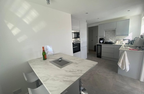Prestatyn Cottage | Cozy Coastal Bungalow in Prestatyn