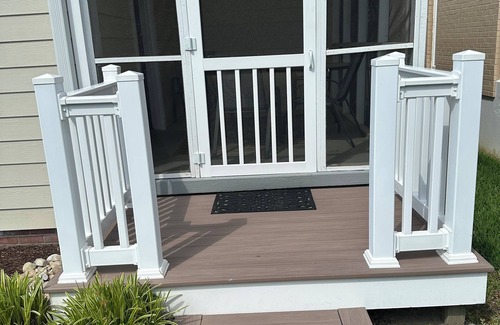 Northeast Virginia Beach House | Cozy Coastal Cottage located two blocks from the beach.