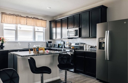 Converse House | Cozy Comfort Home near Randolph AFB, Fort Sam& I10