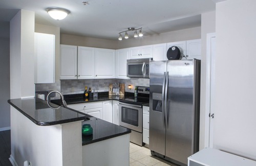 Greensboro Condo | Cozy, Comfy, Convenient Condo