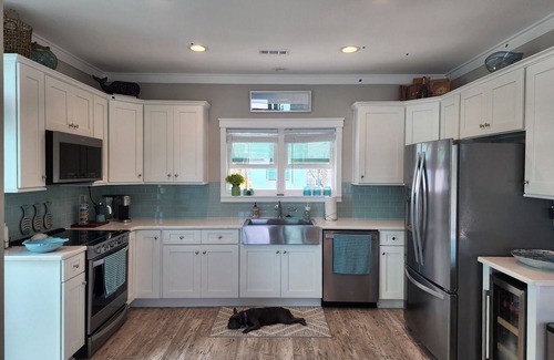 Marathon House | Cozy Conch - oceanside charmer 10 minutes from beaches