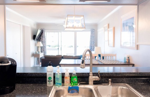 Morehead City Condo | Cozy Condo for your family, indoor pool&Putt Putt.