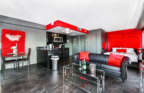Florida Center Condo | Cozy condo in perfect Orlando with WiFi, fitness room