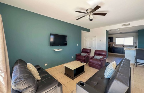 Las Conchas Condo | Cozy Condo with Beach & Pool Access