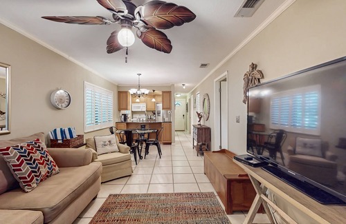 Ocean Woods Condo | Cozy condo with private patio, shared pool, sauna, grill, wifi and W/D