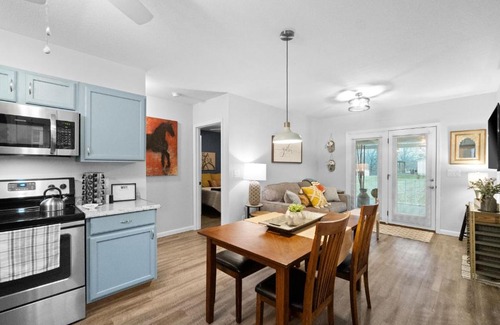 Clarksville House | Cozy Contemporary Cottage With Lit Covered Patio