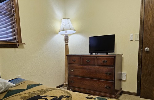 Rocky Mount House | Cozy Cool Valley Rest