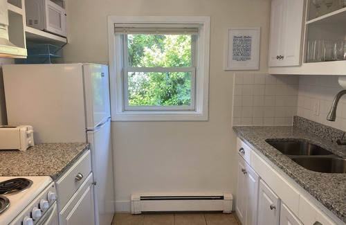 Hampton Bays House | Cozy Cottage by Shinnecock Canal and by Meschutt Beach! 🏖️