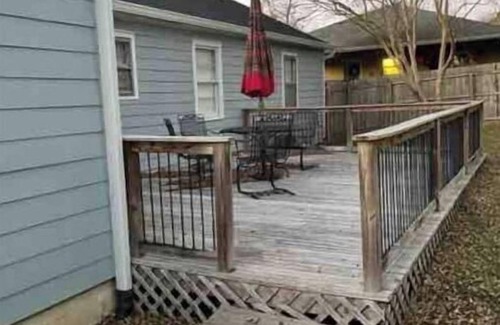 South Cleveland House | Cozy Cottage Downtown Cleveland