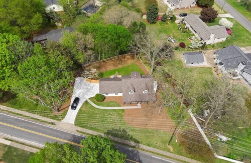 Marietta House | Cozy Cottage for 6|Pet|Fenced