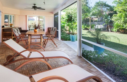 Park Shore Cottage | Cozy Cottage in pristine Park Shore location near beach with private heated pool