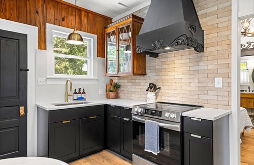 Johnson City House | Cozy Cottage in the Heart of Johnson City