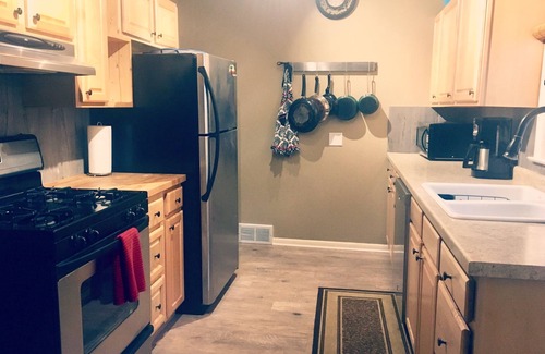 Fennville Cottage | Cozy Cottage on Lake Michigan, near Saugatuck!