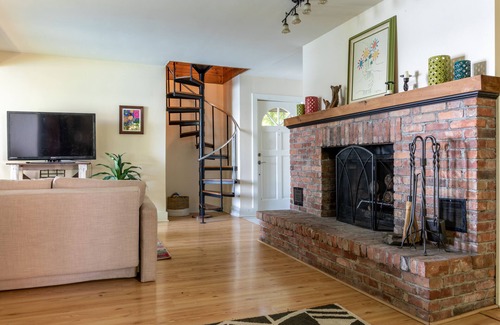 Skaneateles Cottage | Cozy Cottage on Skaneateles Lake