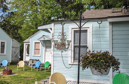 Geneva-on-the-Lake Cottage | Cozy Cottages, Barefoot Bungalow!
