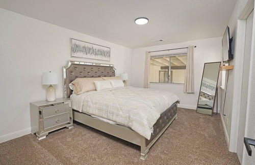 Visalia Other | Cozy Country Home in Visalia, CA