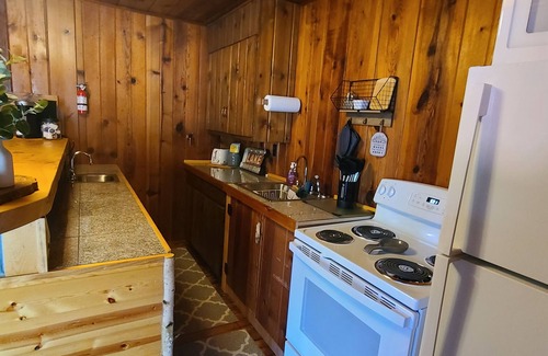 St Germain Cottage | Cozy Couples Retreat