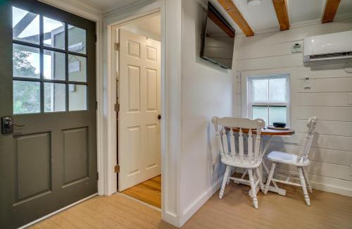 Iberia Parish Apartment | Cozy Couples Retreat with Porch on Bayou Teche!